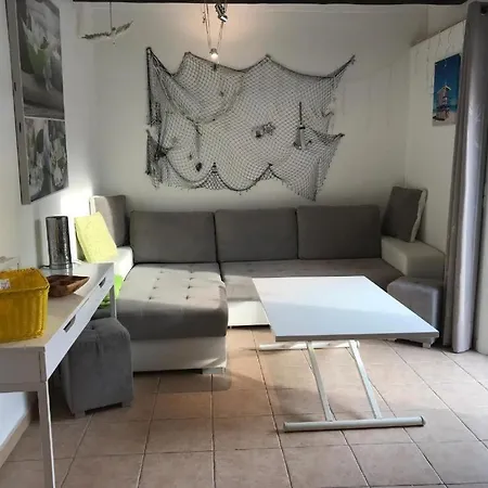 Dans La 