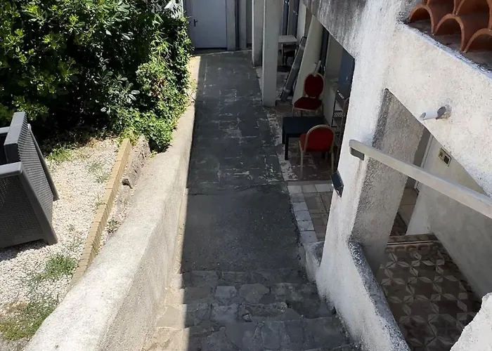 Dans La La Méridiane *